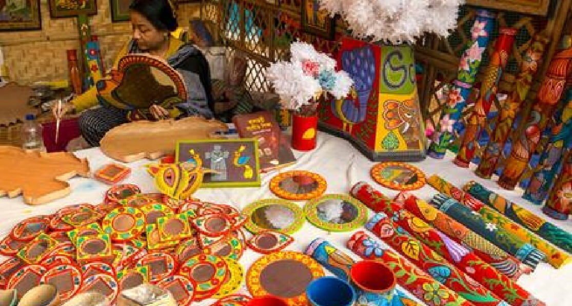 আমাদের লোকশিল্প । কামরুল হাসান